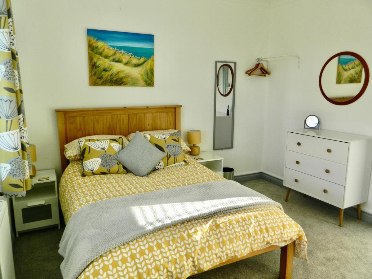 'Harbour View' On The River By Gorleston'S Award Winning Beach - Pet Free! Exterior photo