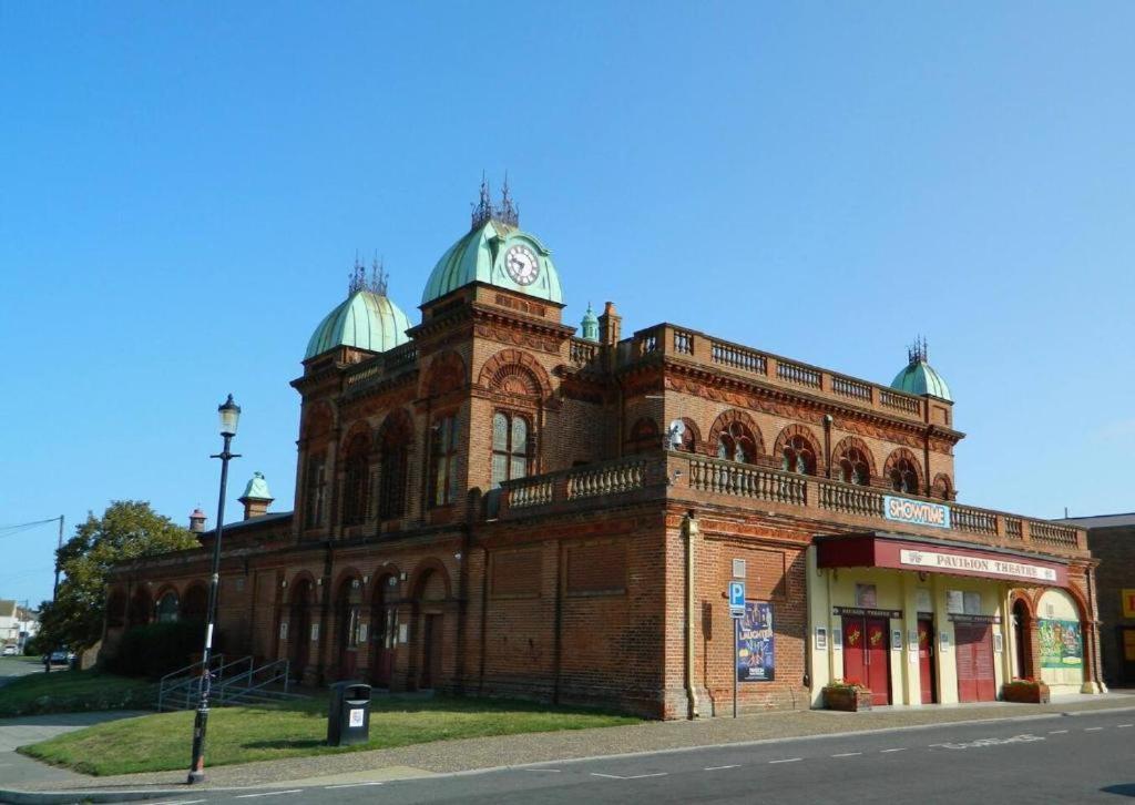 'Harbour View' On The River By Gorleston'S Award Winning Beach - Pet Free! Exterior photo