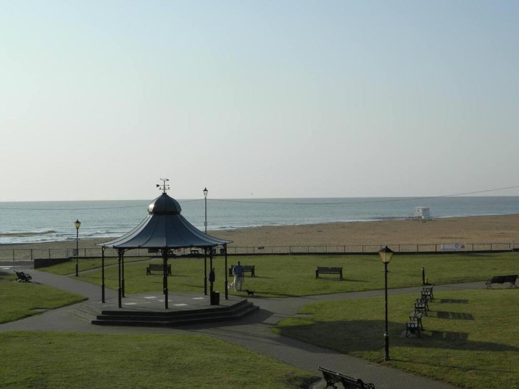 'Harbour View' On The River By Gorleston'S Award Winning Beach - Pet Free! Exterior photo